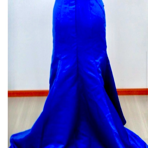 Royal Blue Off-The-Shoulder Sparkly Prom Dresses With Satin - Picture 2 of 9
